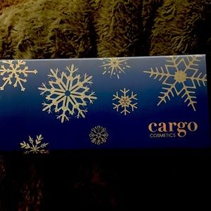 Cargo eyeshadow palette-chill in the six